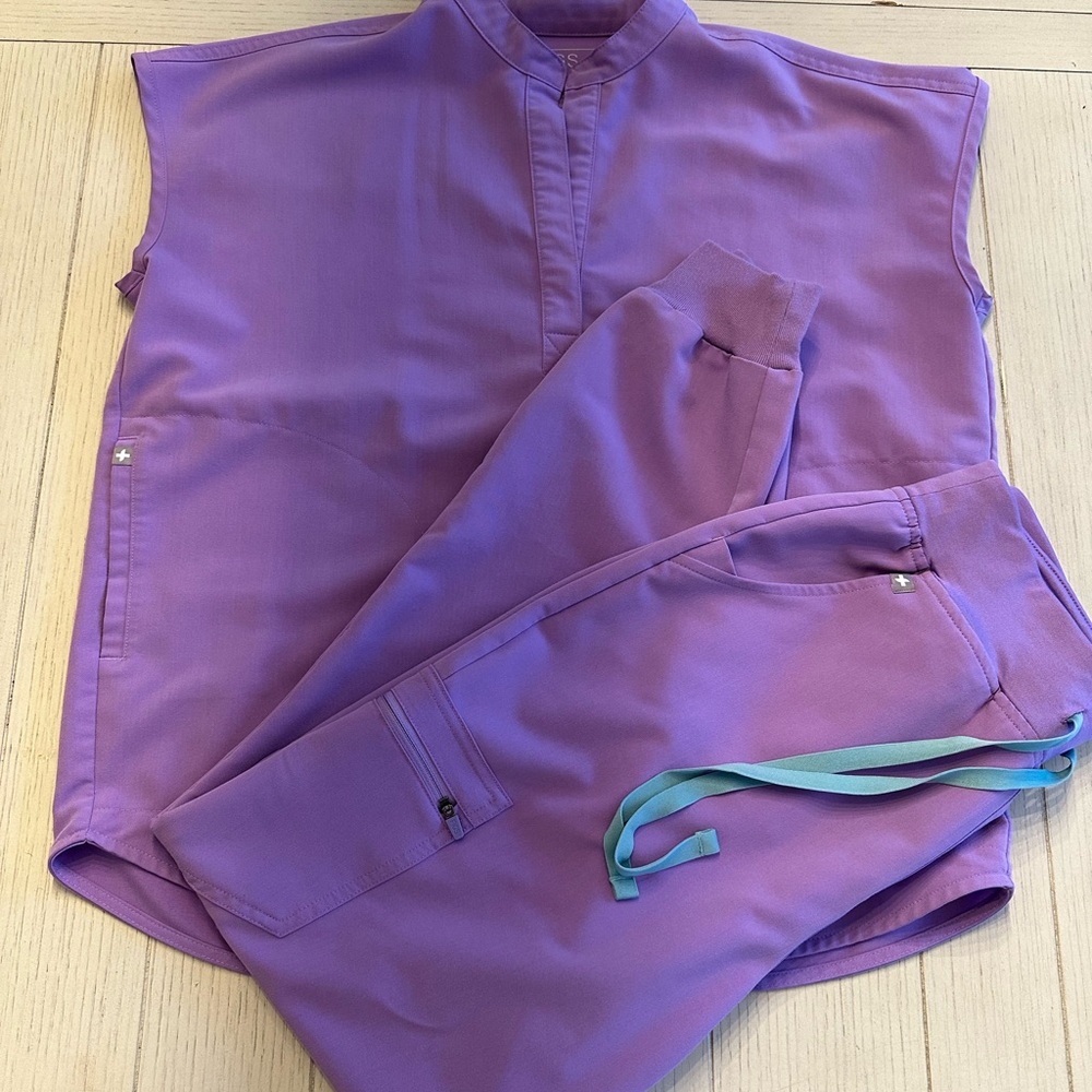 Purple Sleeveless Top and Pants Set